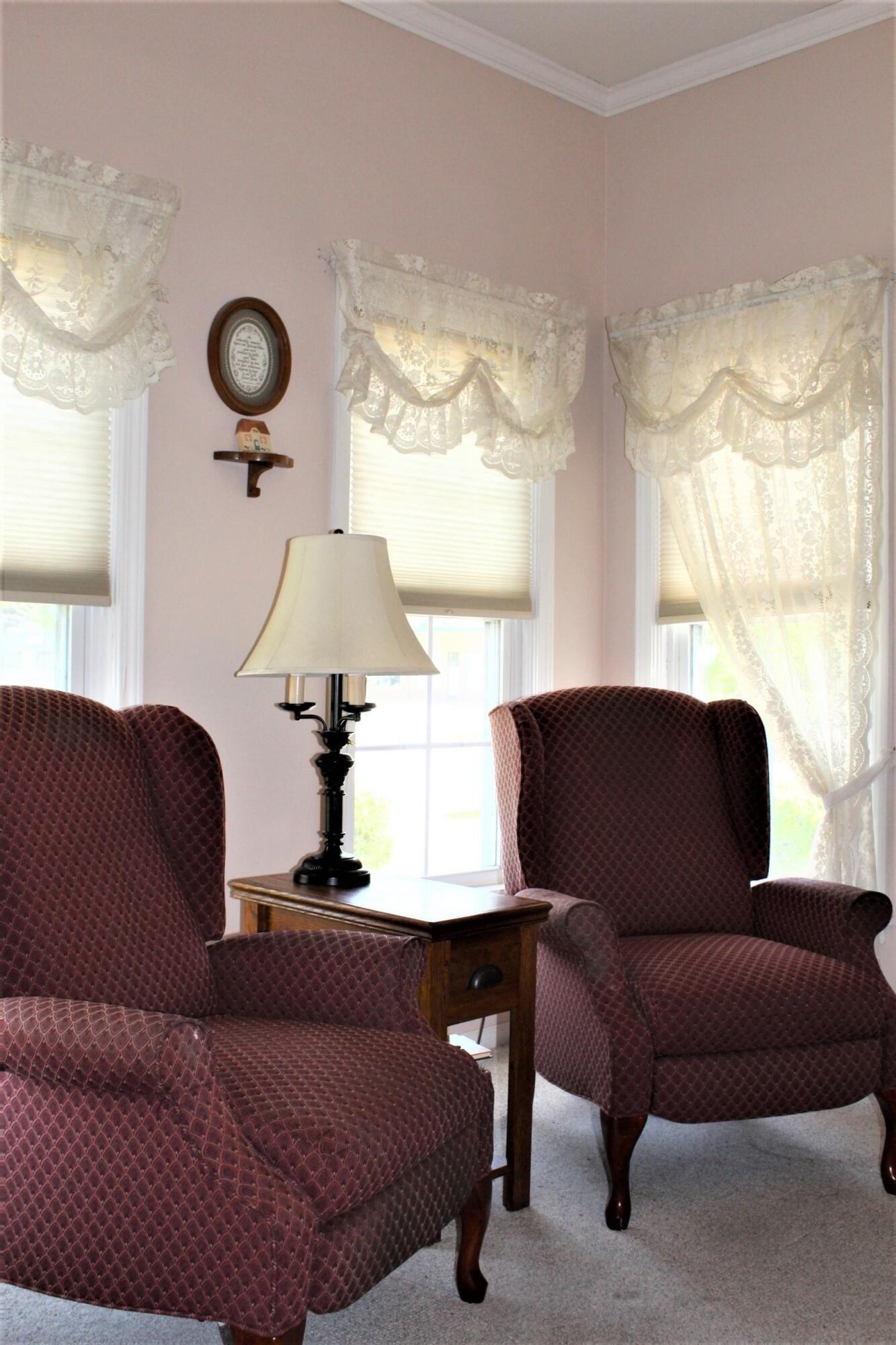 E Savidge St, Spring Lake, MI 49456