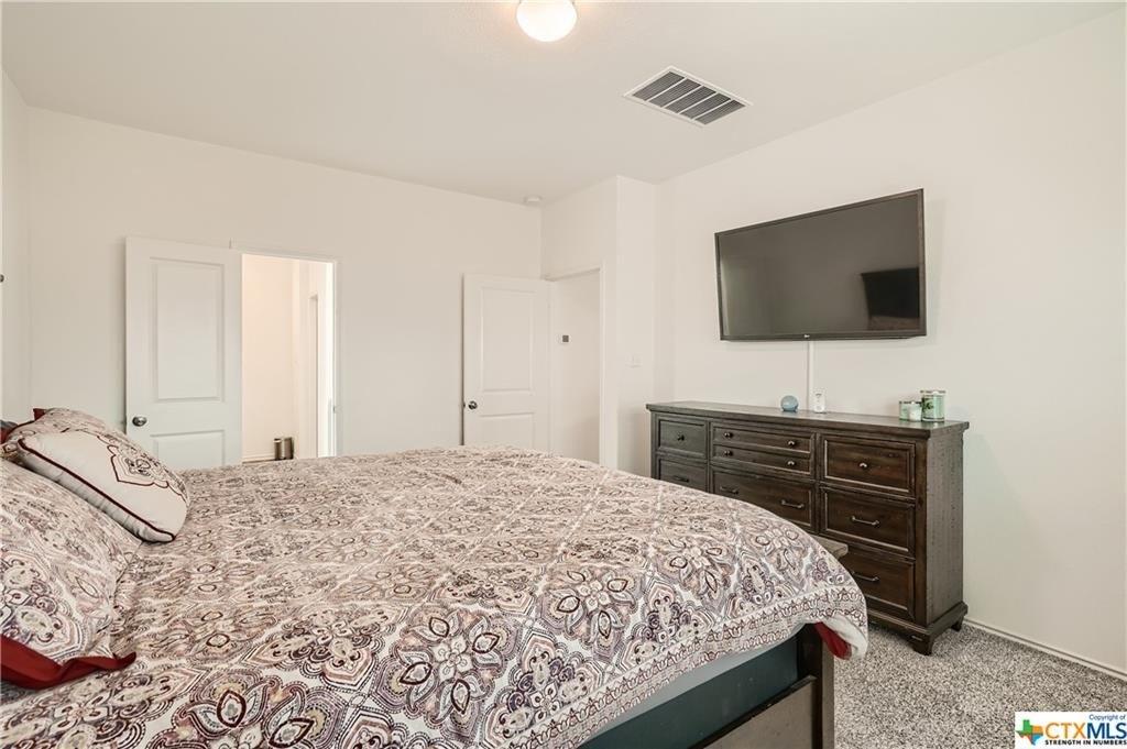 Guardian Angel Ct, Jarrell, TX 76537