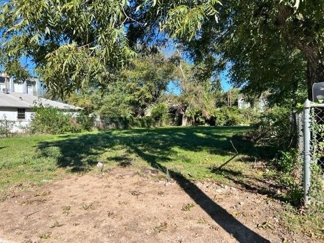 Muncie Ave, Dallas, TX 75212