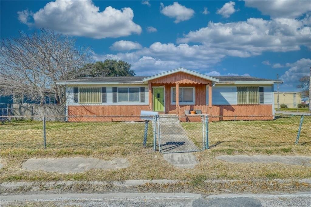 Merriman Ave, Corpus Christi, TX 78412