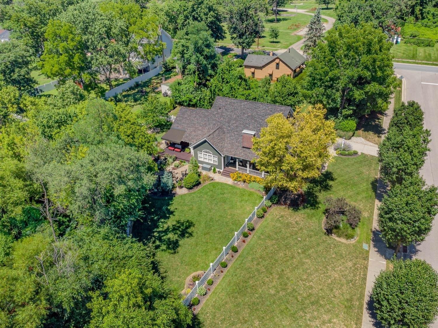 Matthews Ct, Cincinnati, OH 45246