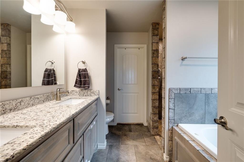 Ne 34th Ter, Moore, OK 73160