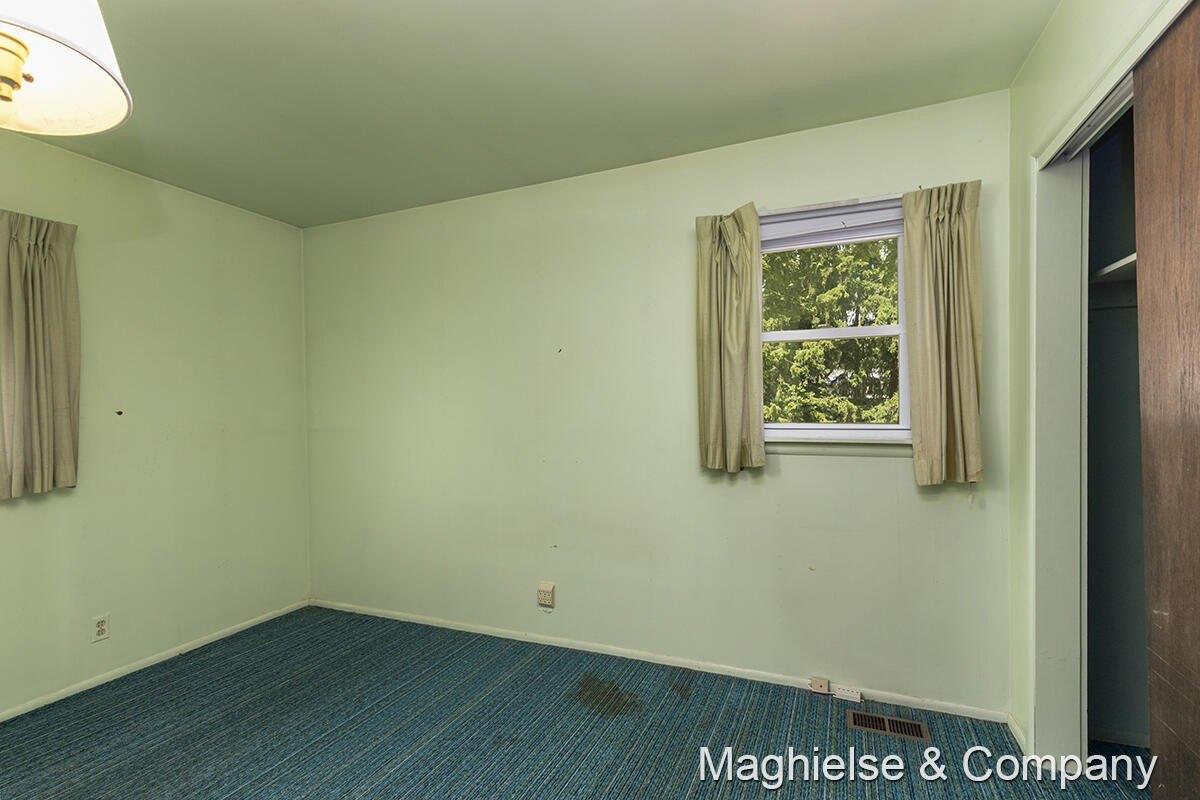 Katrina Dr Se, Grand Rapids, MI 49508