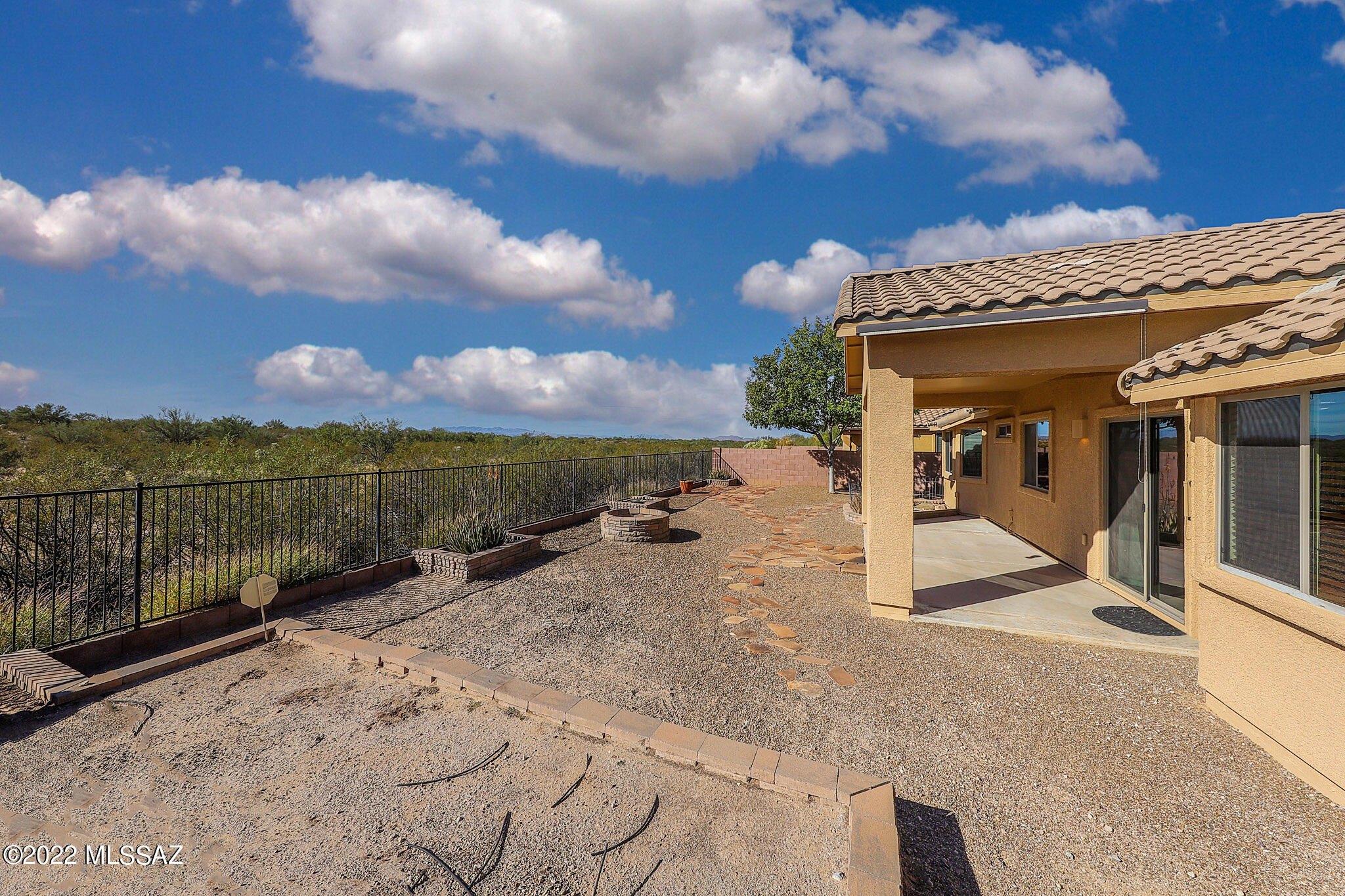 E Big Meadow Dr, Tucson, AZ 85756