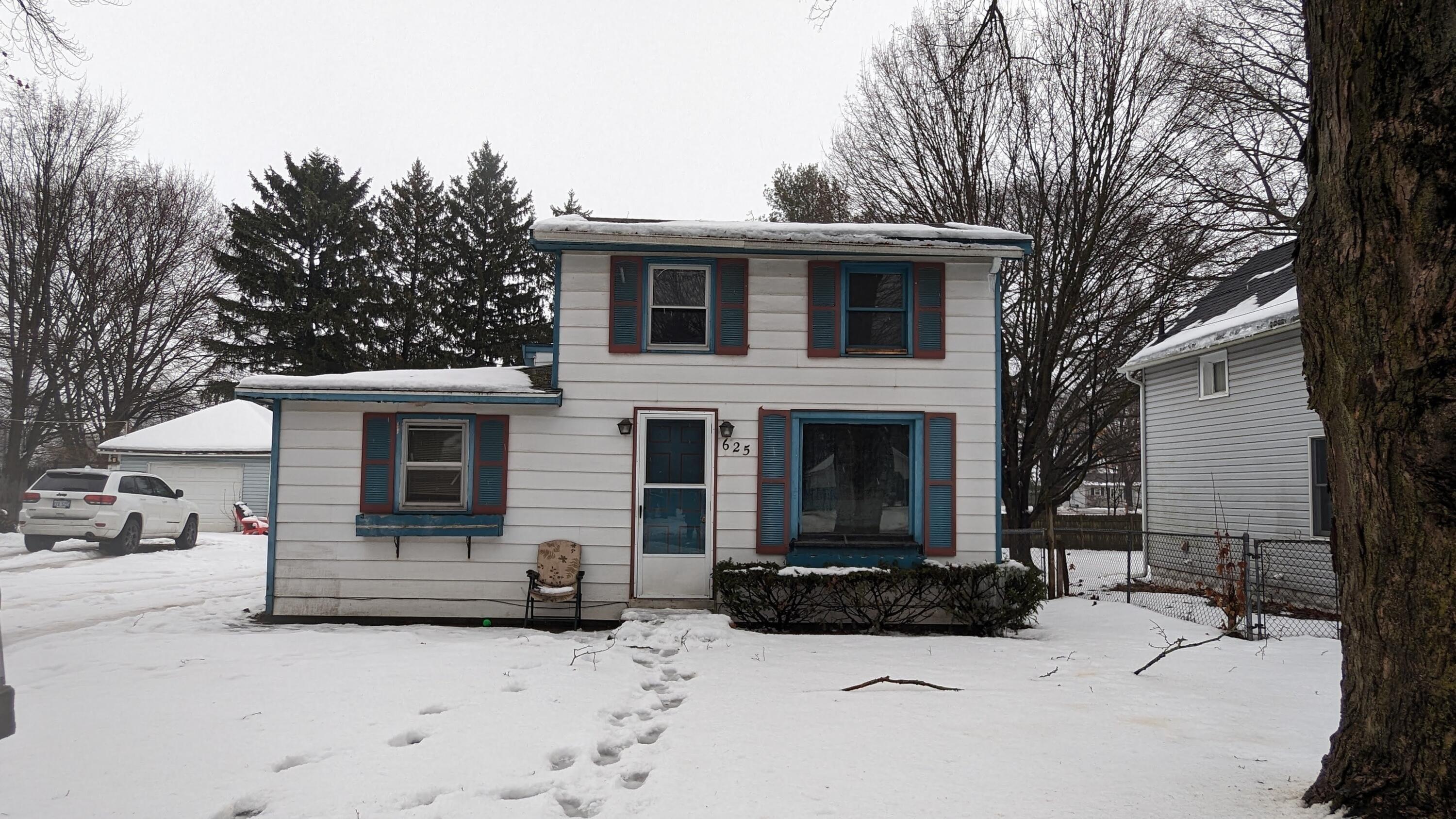 Hamilton St, Vicksburg, MI 49097