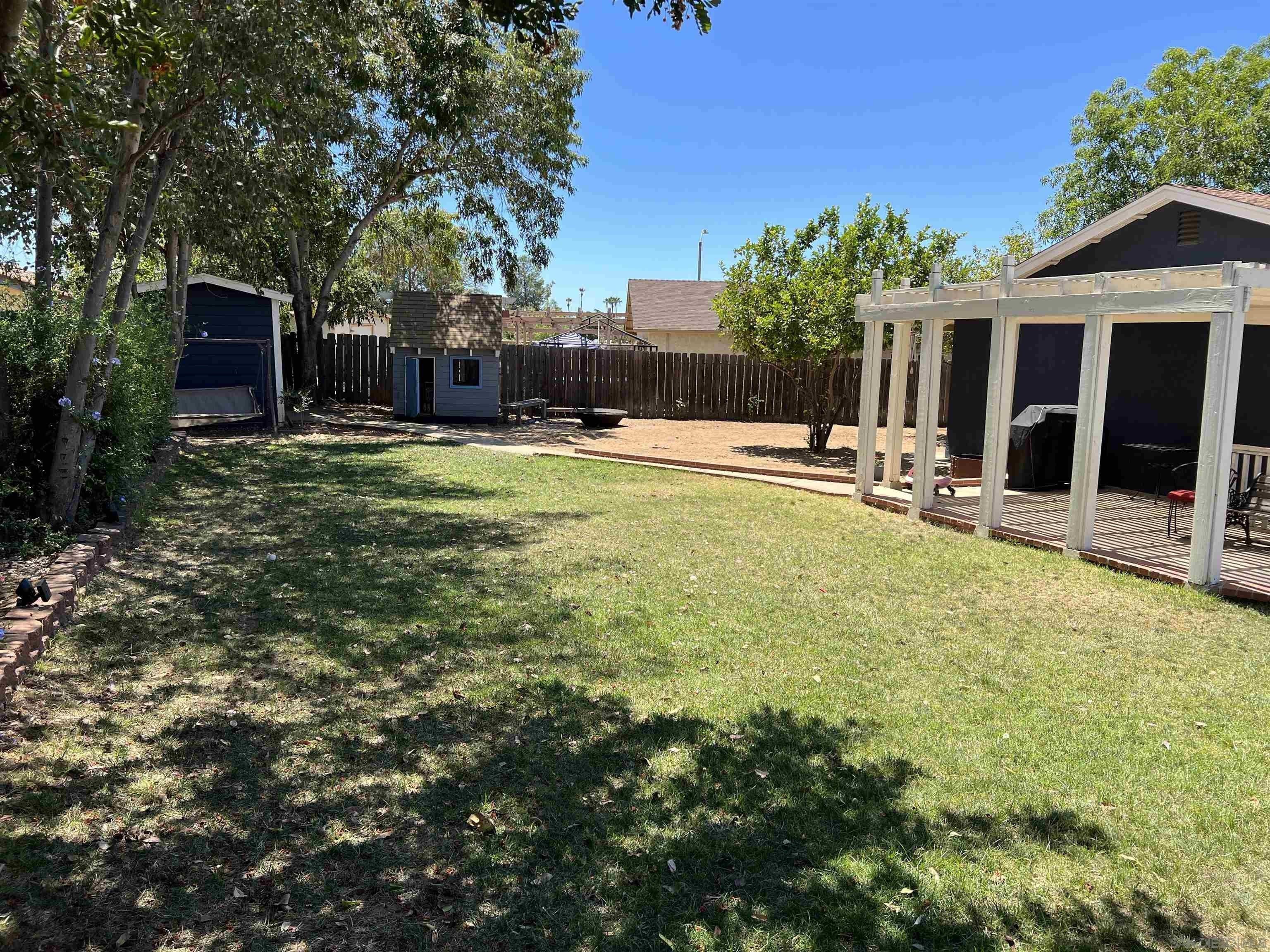 Beartrap Pl, Escondido, CA 92027