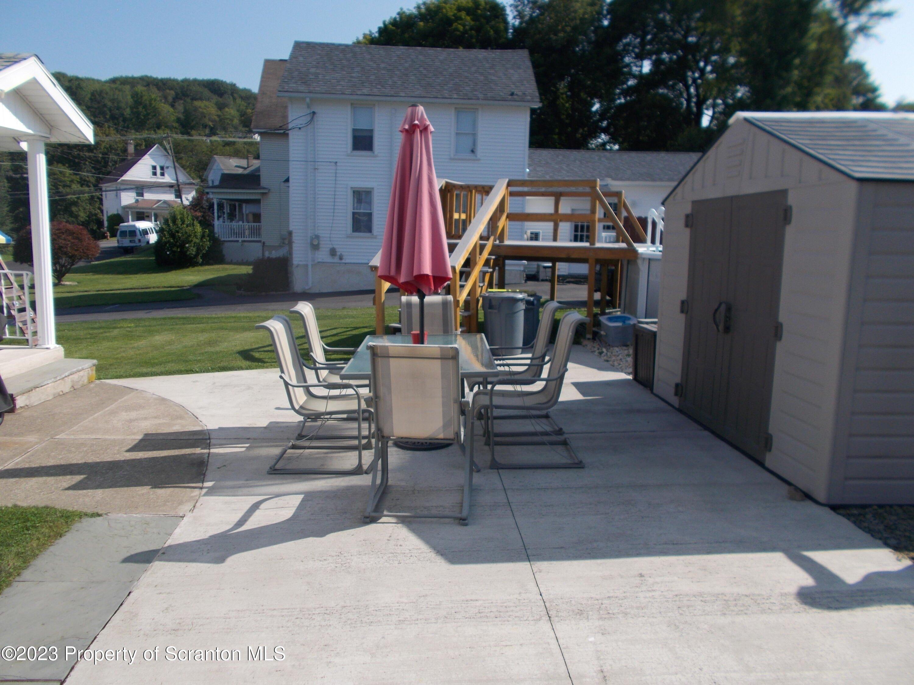 Ash St, Archbald, PA 18403