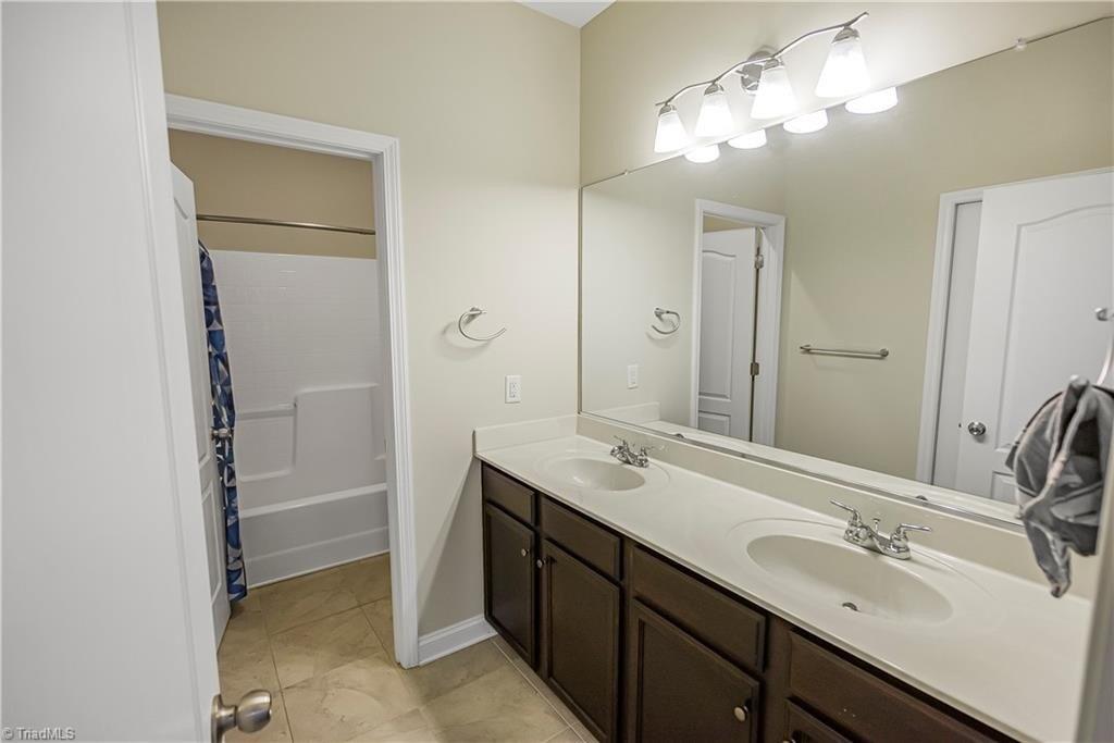 Cannonade Dr, Whitsett, NC 27377