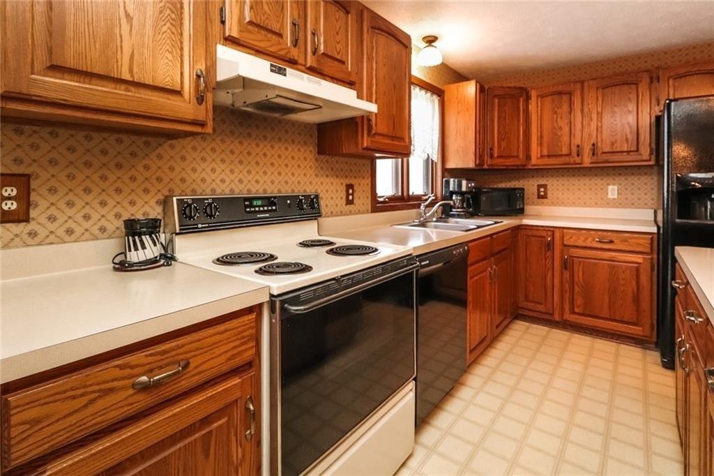 Gary Dr, Brockport, NY 14420
