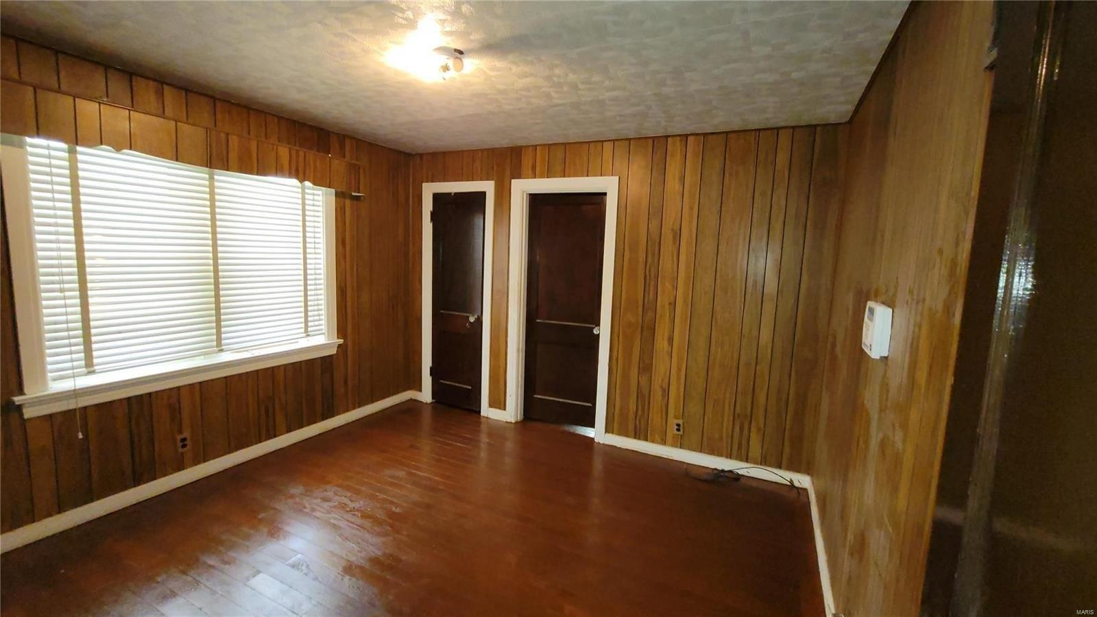 Edison Ave, Saint Louis, MO 63121