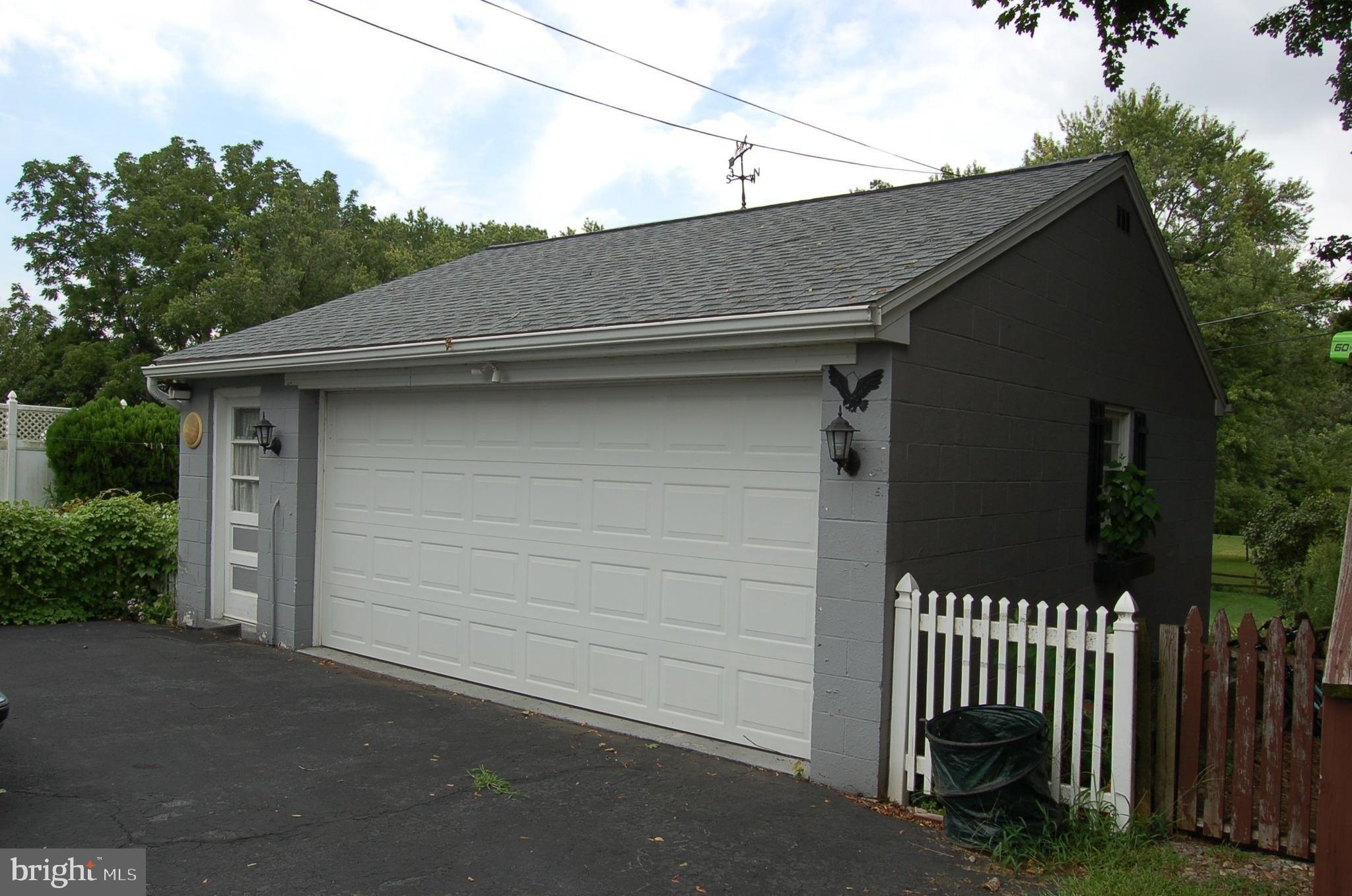 S Lancaster St, Annville, PA 17003