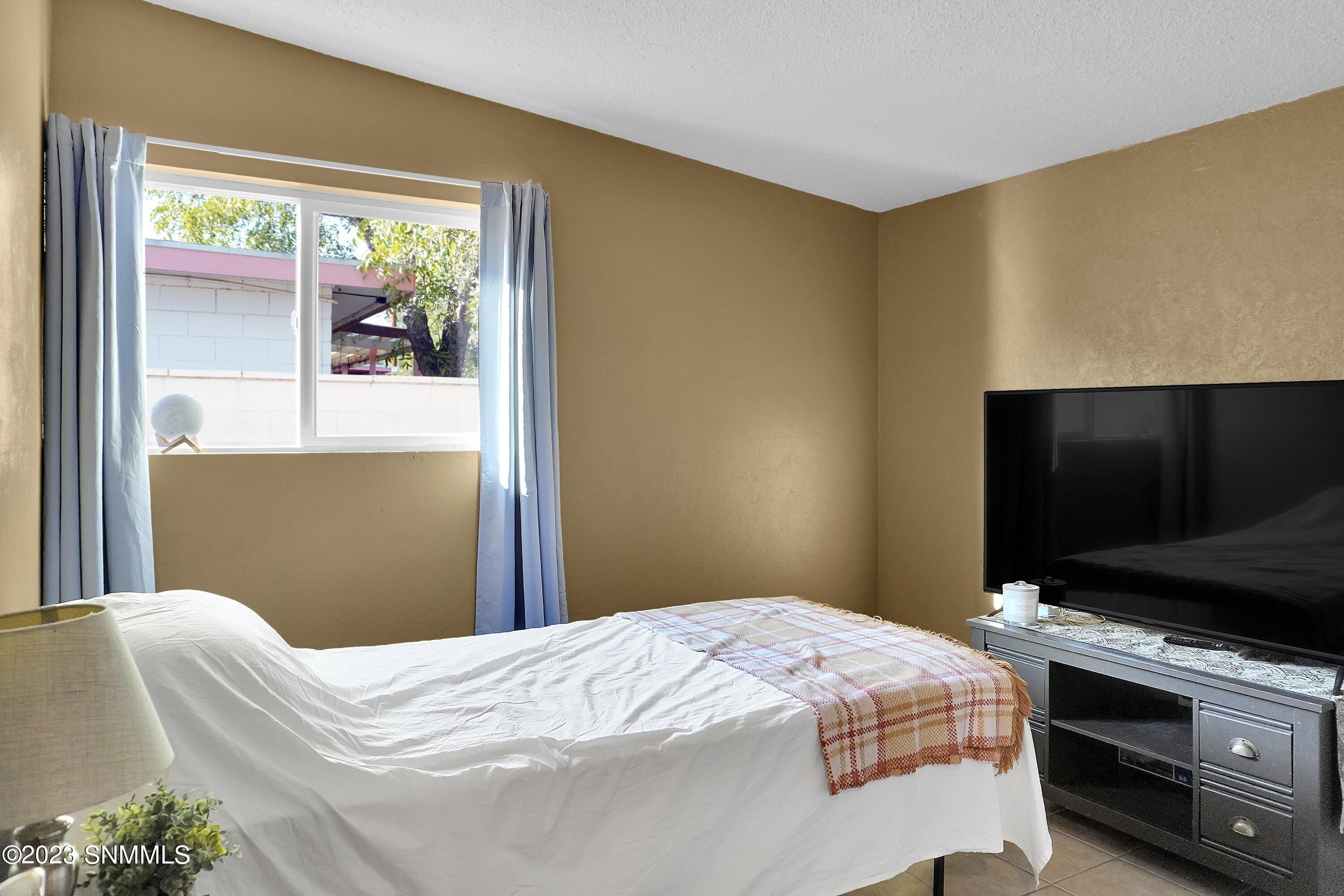 Thomas Dr, Las Cruces, NM 88001