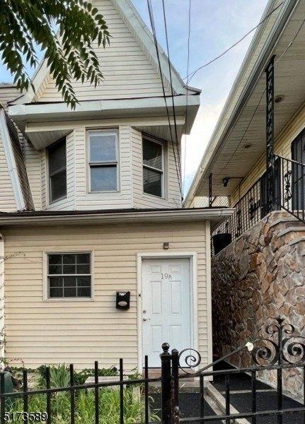 Claremont Ave, Jersey City, NJ 07305