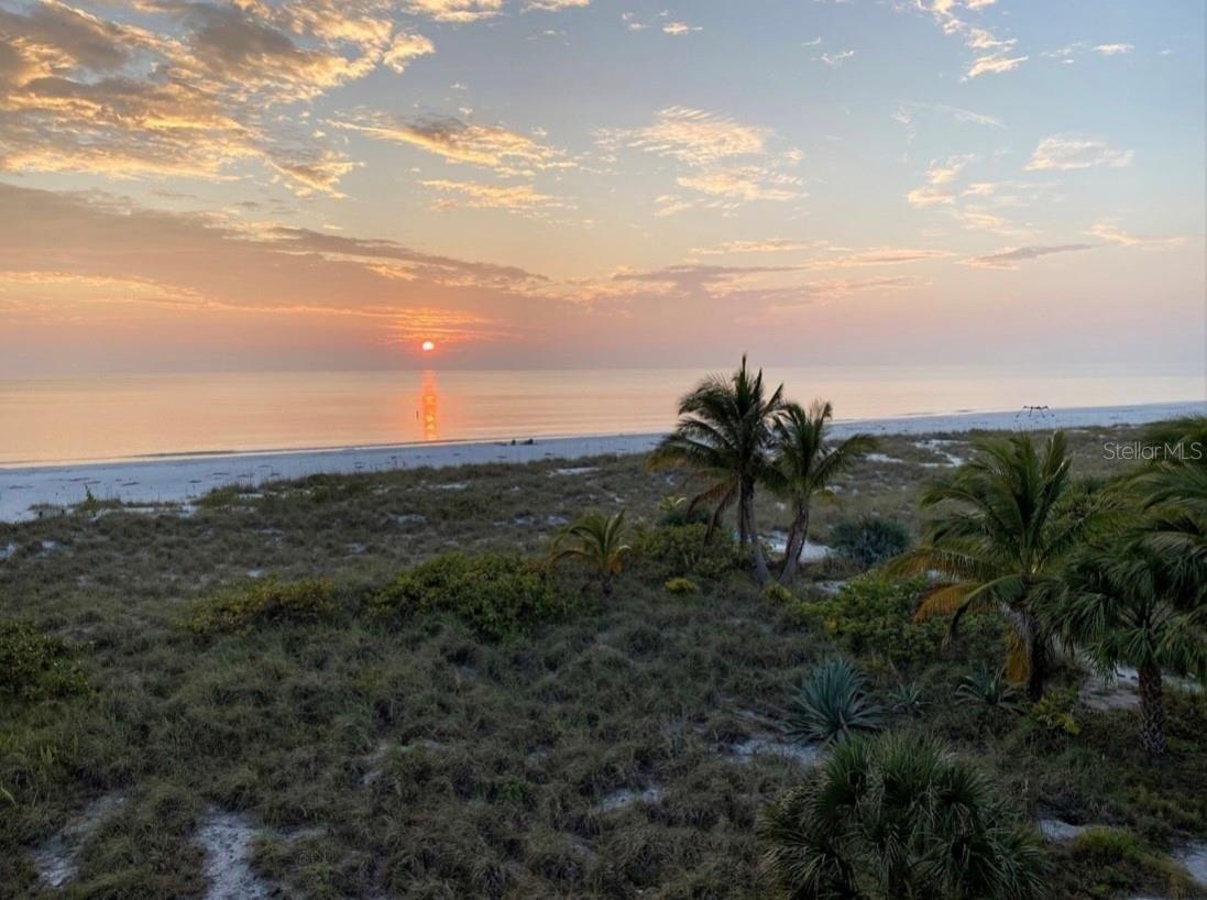 Sunset Ln, Bradenton Beach, FL 34217