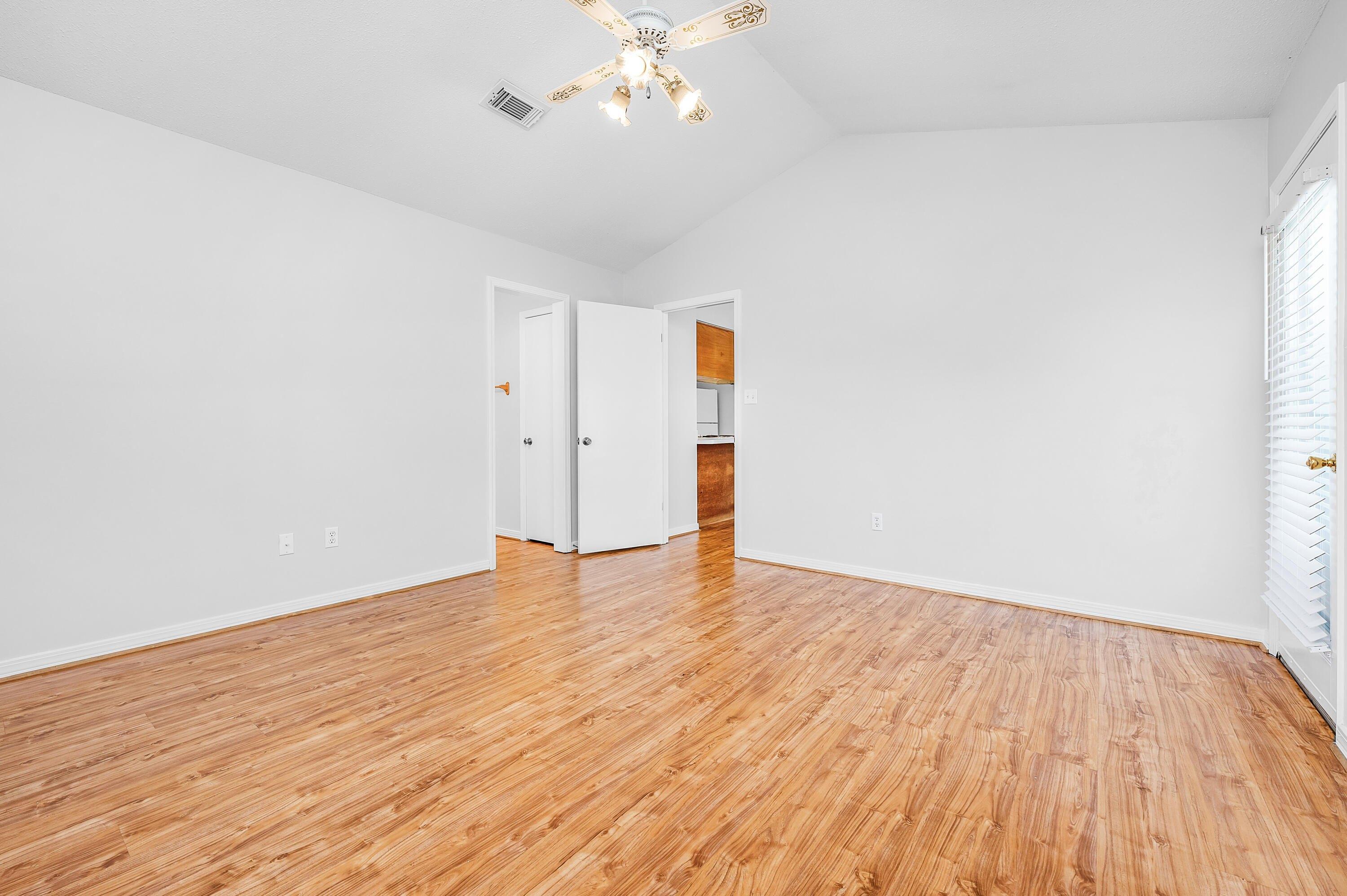 Prytania Cir, Navarre, FL 32566