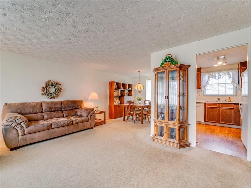 Flint Lock Cir, Rochester, NY 14624