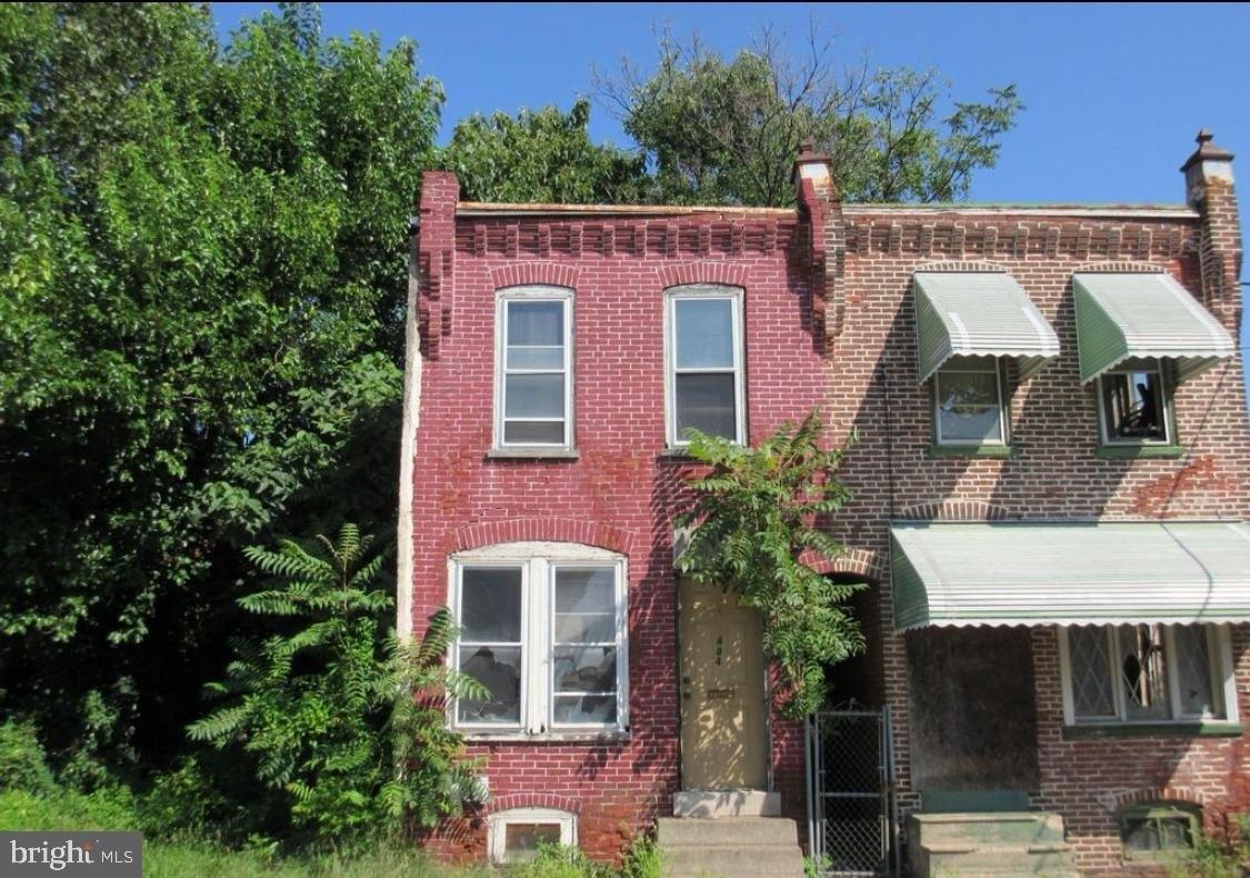 W 5th St, Chester, PA 19013