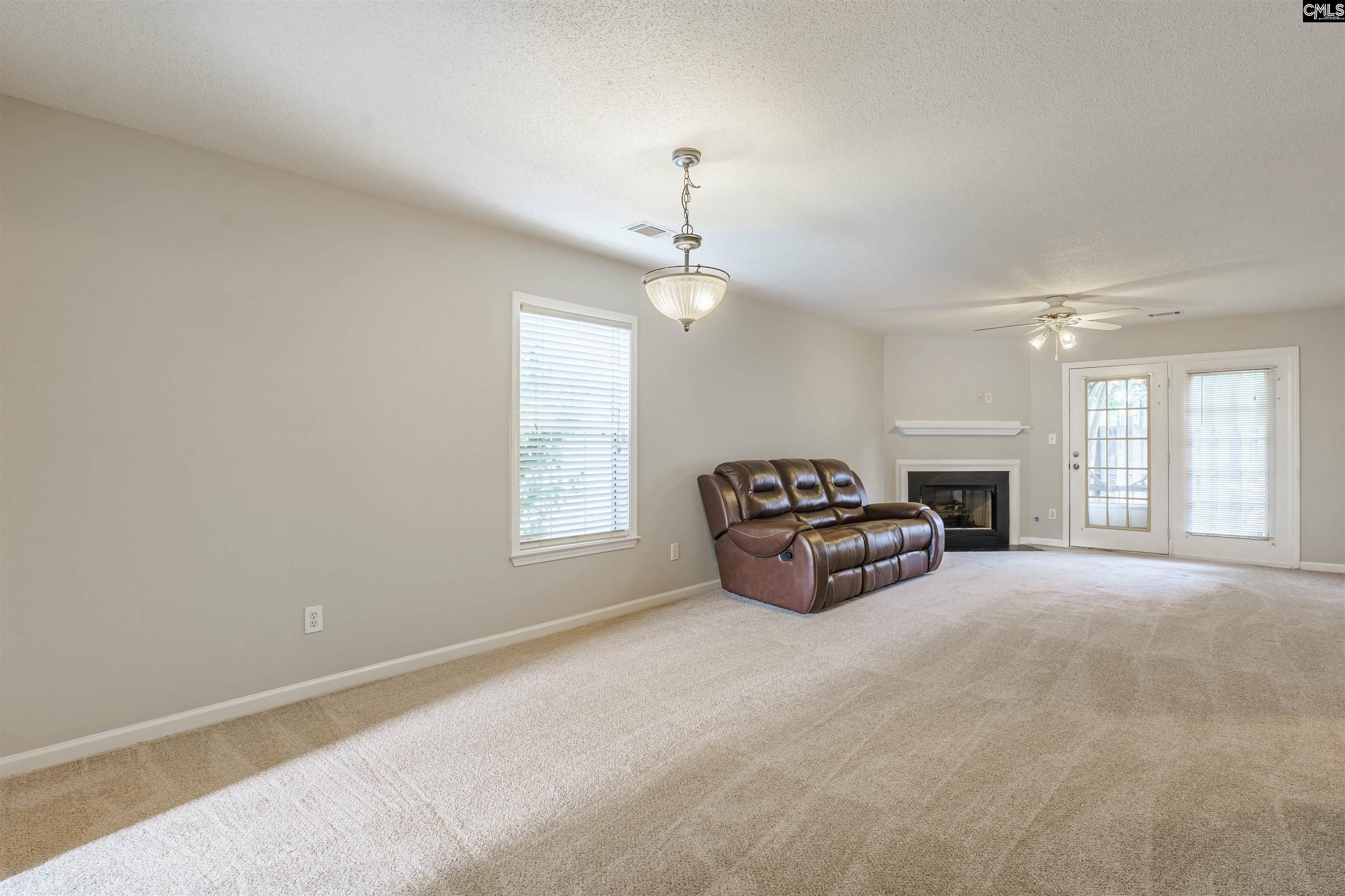 Hampton Oaks Pl, Columbia, SC 29212