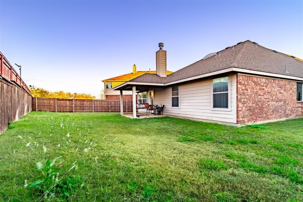 Mountain Crest Dr, Fort Worth, TX 76123