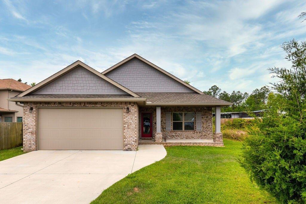 Upper Heron Way, Pensacola, FL 32506
