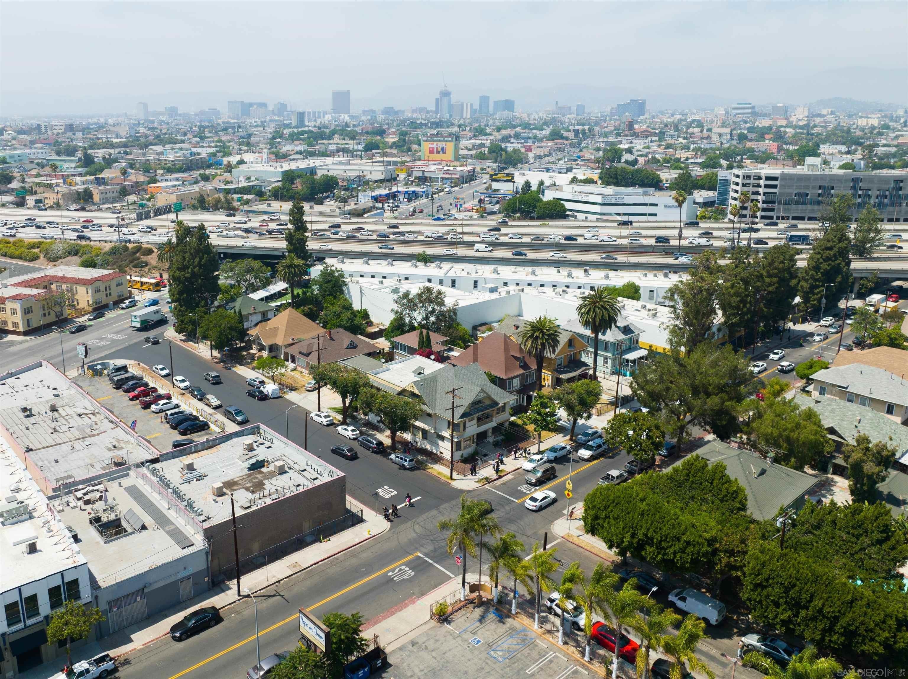 S Union Ave, Los Angeles, CA 90007
