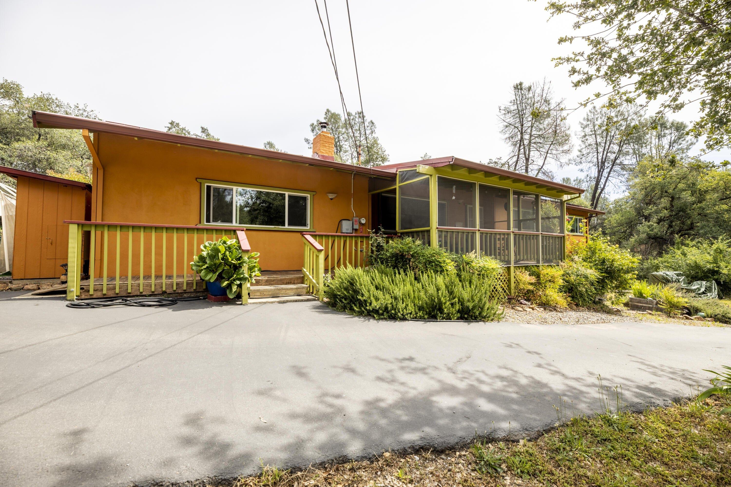 Williamson Rd, Redding, CA 96003