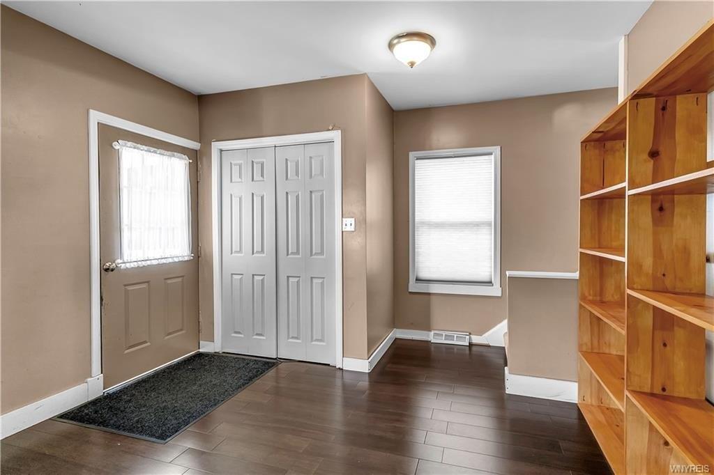 W Drullard Ave, Lancaster, NY 14086