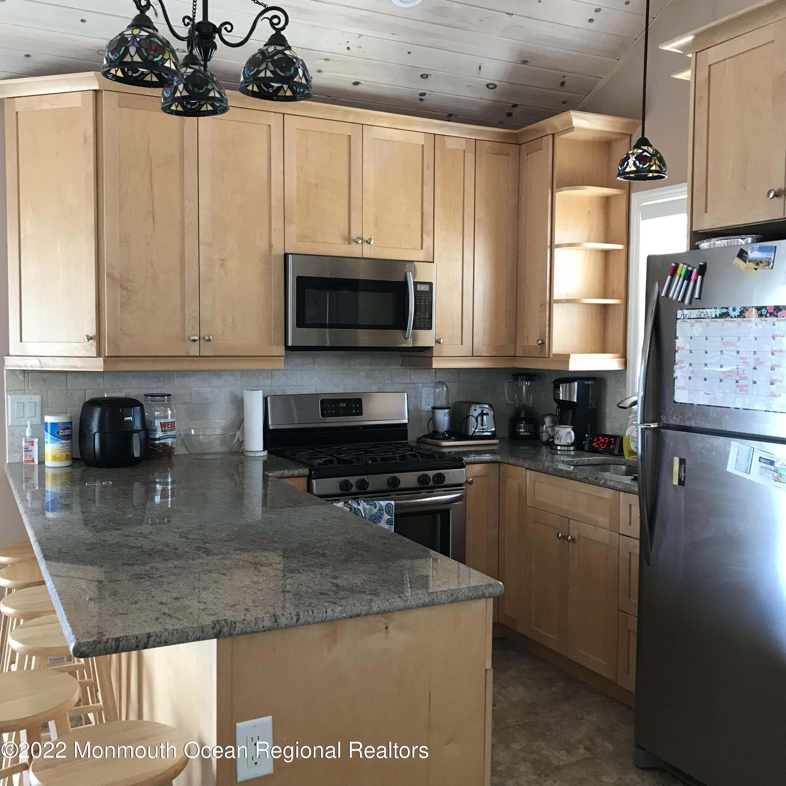 Harbor Dr, Lavallette, NJ 08735