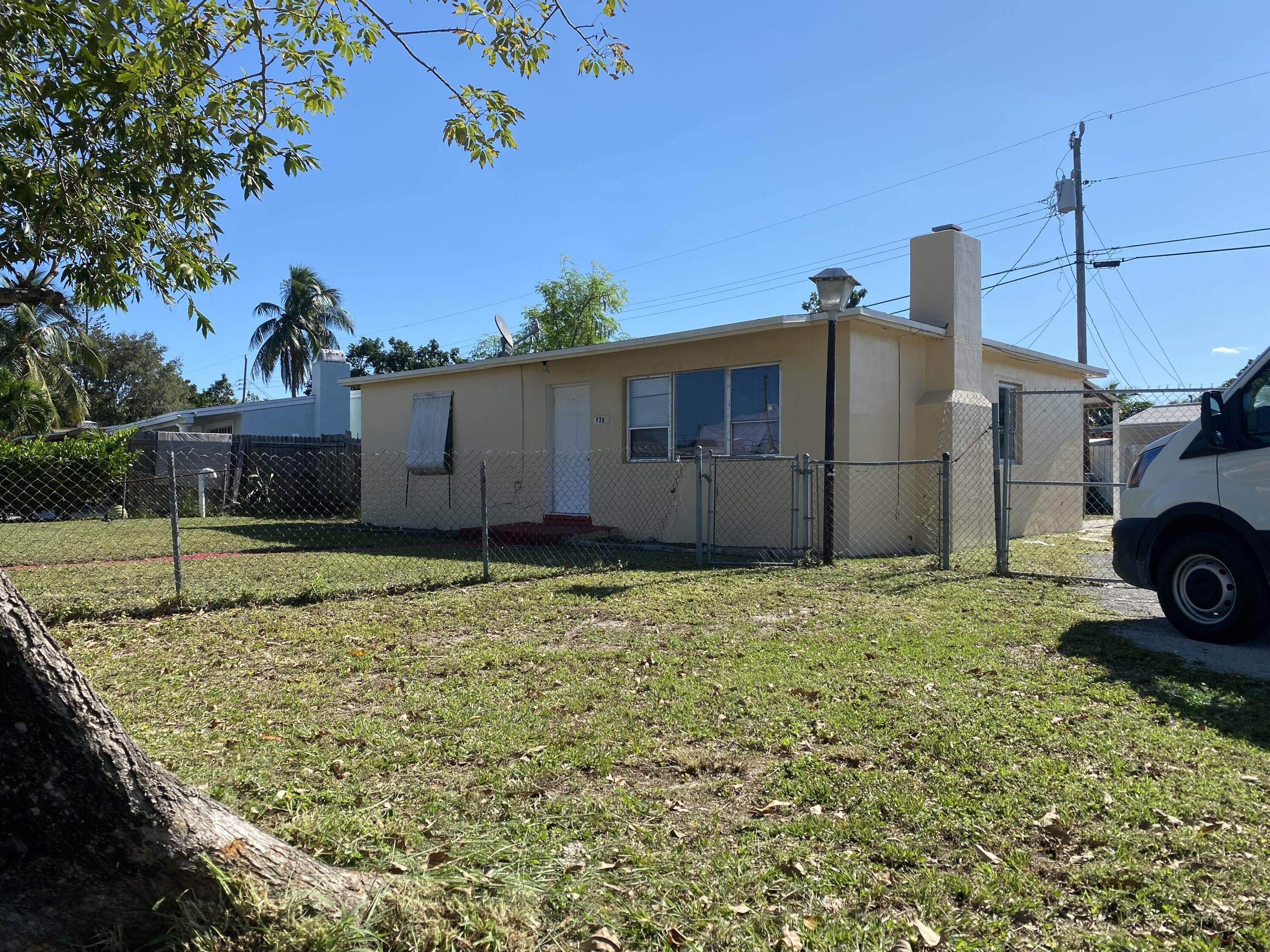 Aspen Rd, West Palm Beach, FL 33409