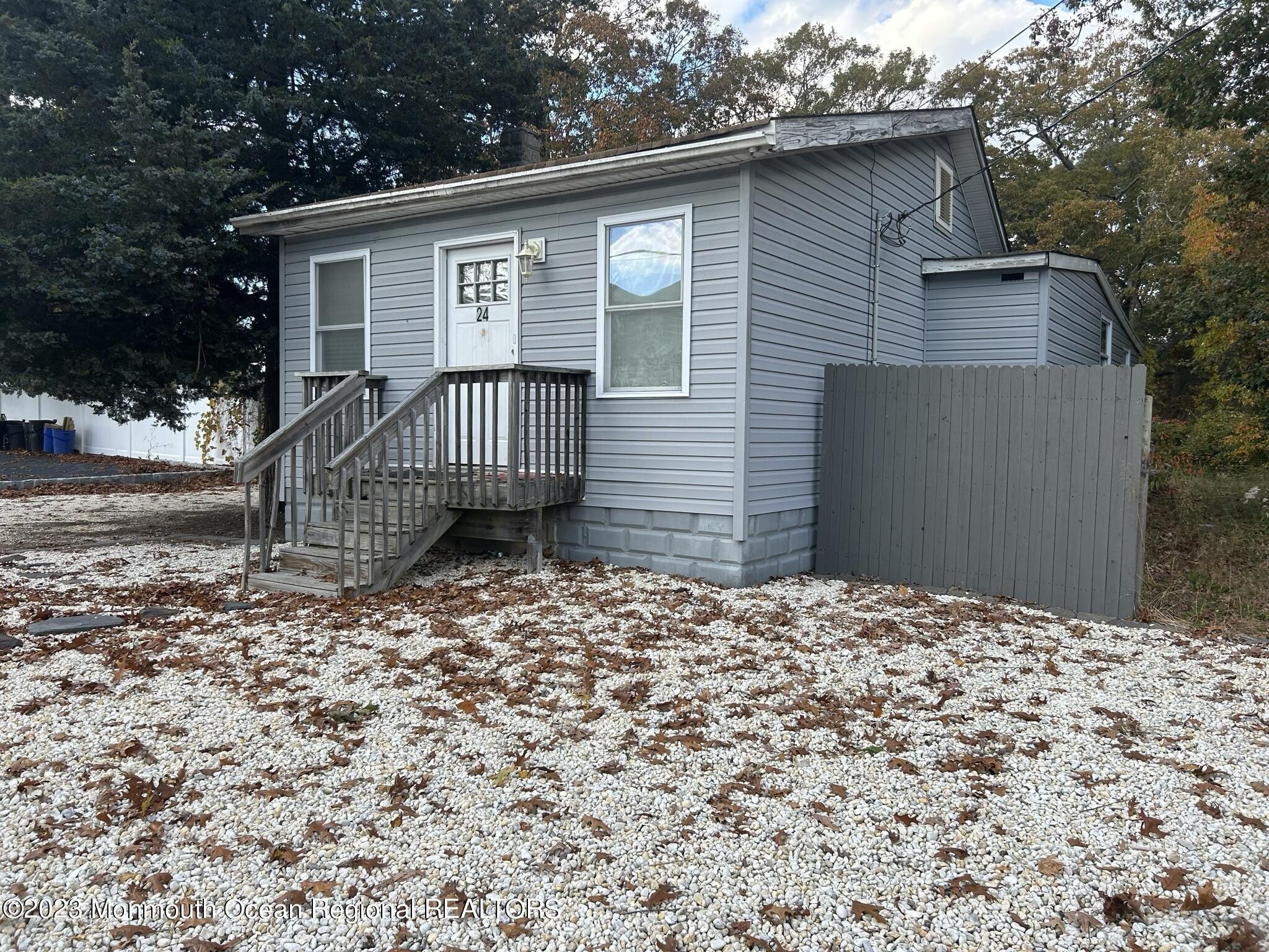 South St, Lanoka Harbor, NJ 08734