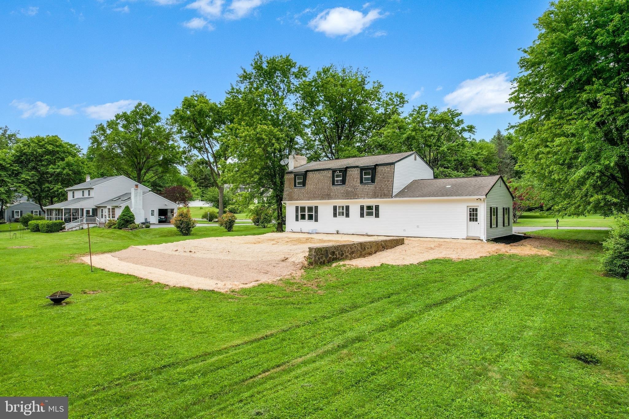 Hunters Run Rd, Pottstown, PA 19465