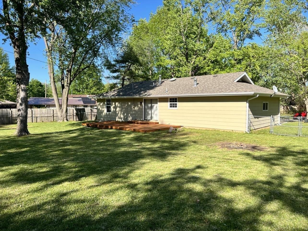 N Allen Ave, Republic, MO 65738