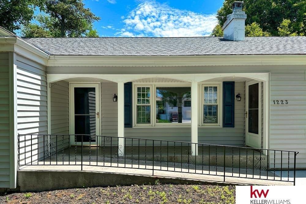 N 95th Ave, Omaha, NE 68114