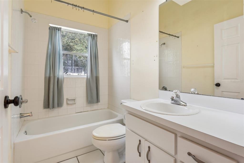 Colonial Ridge Dr, Brandon, FL 33511