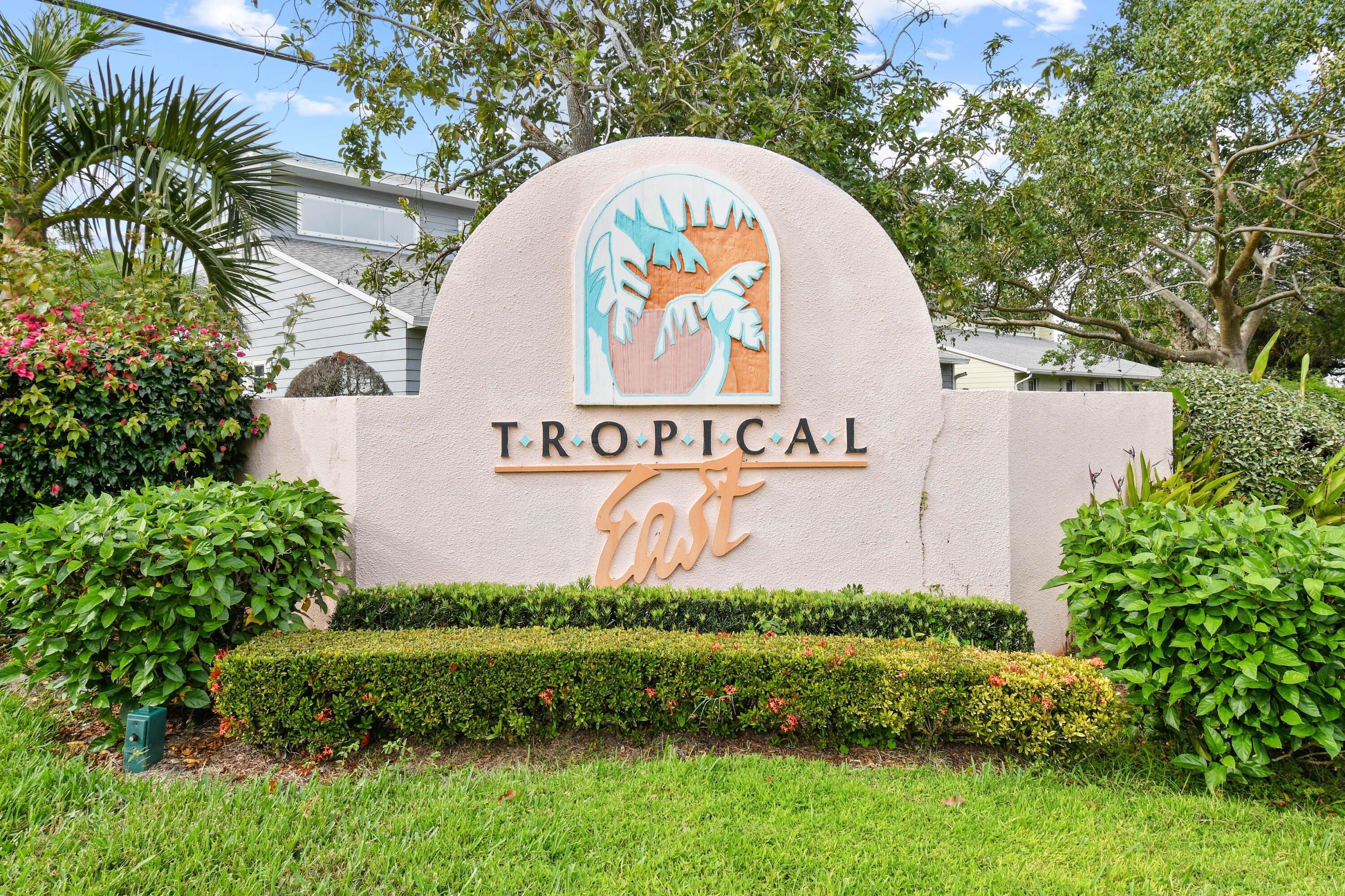 Se Tropical East Cir, Port Saint Lucie, FL 34952