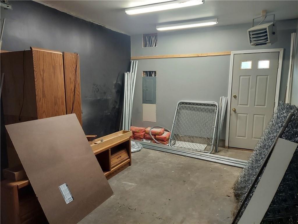 Diana Dr, Indianapolis, IN 46203