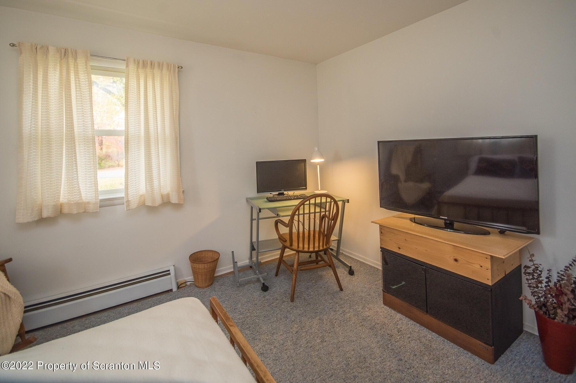 Pierce Rd, Greenfield Township, PA 18407