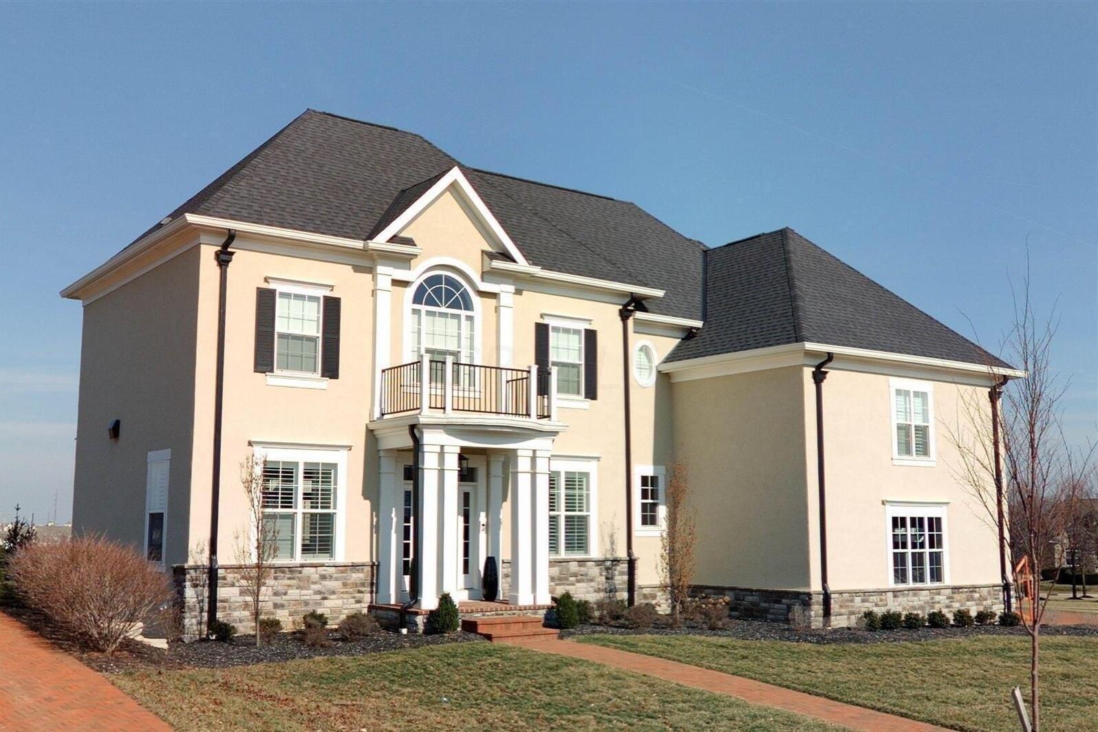 Hirth Hill Rd W, Grove City, OH 43123
