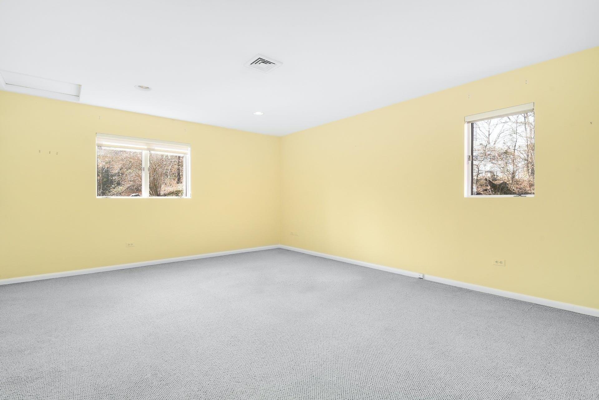 Tory Hill Ln, Norwalk, CT 06853