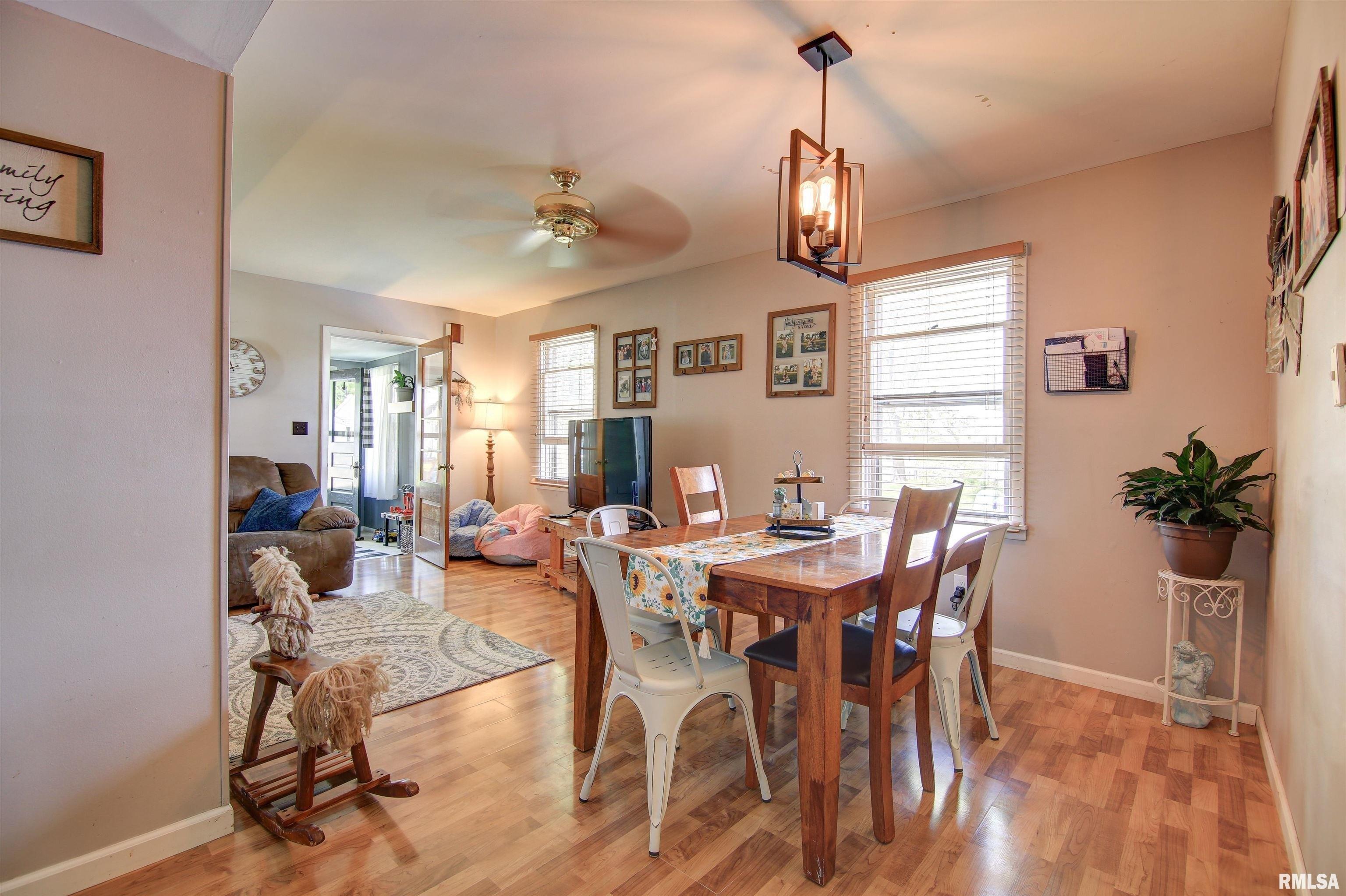 7th Ave, Fulton, IL 61252