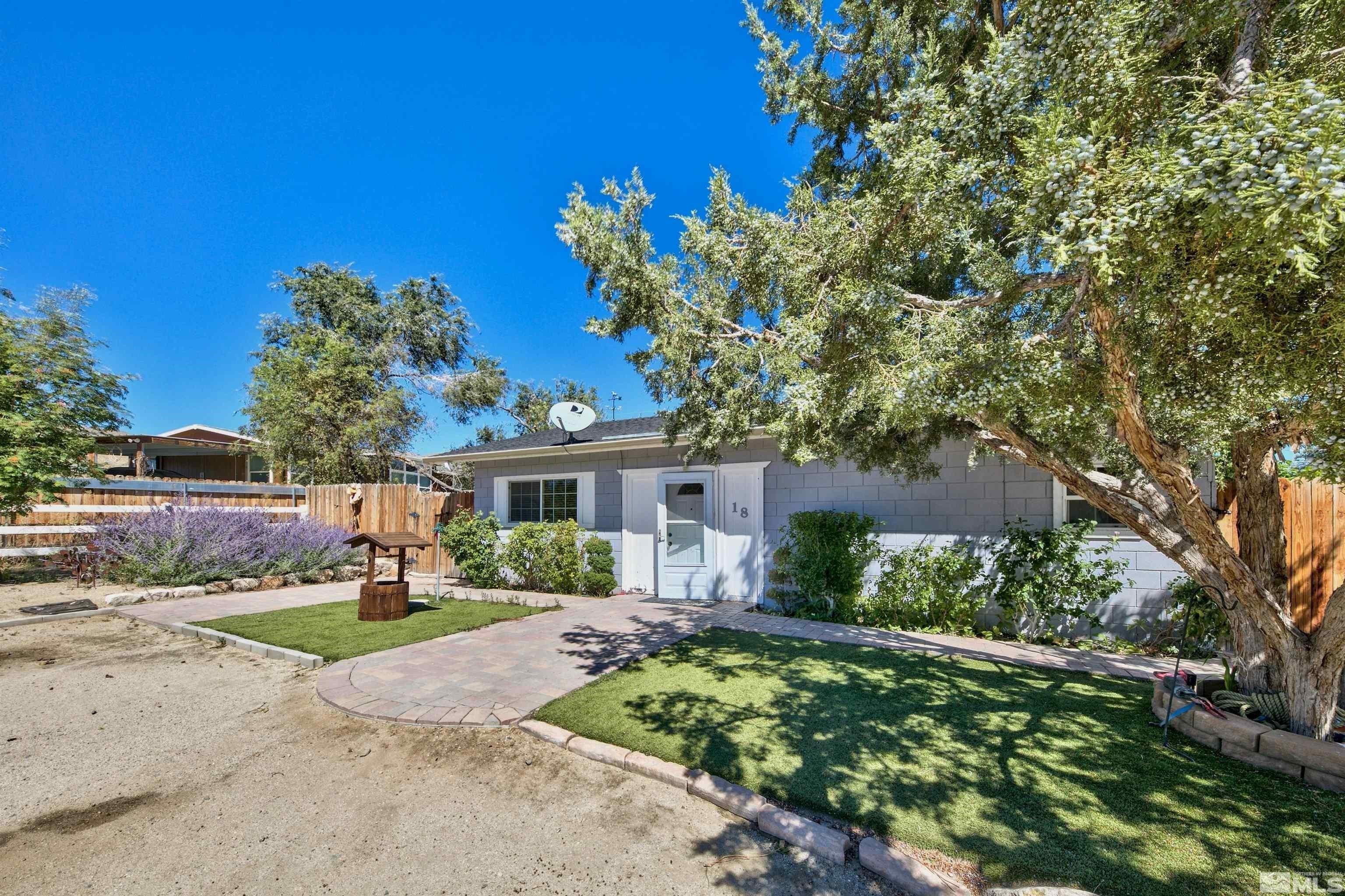 Calcite Dr, Mound House, NV 89706