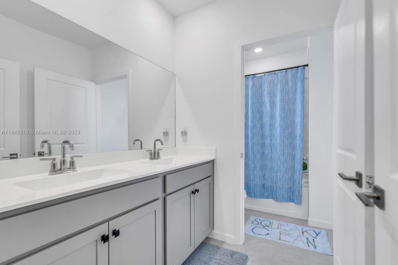 Se 8th Ter, Homestead, FL 33034