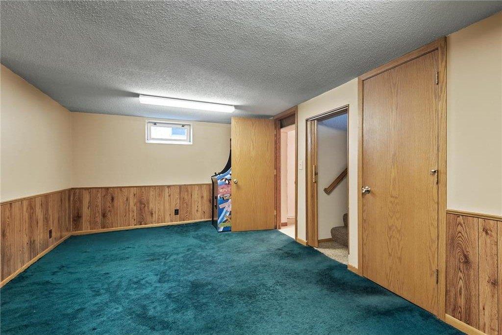 Upper 71st St E, Inver Grove Heights, MN 55076
