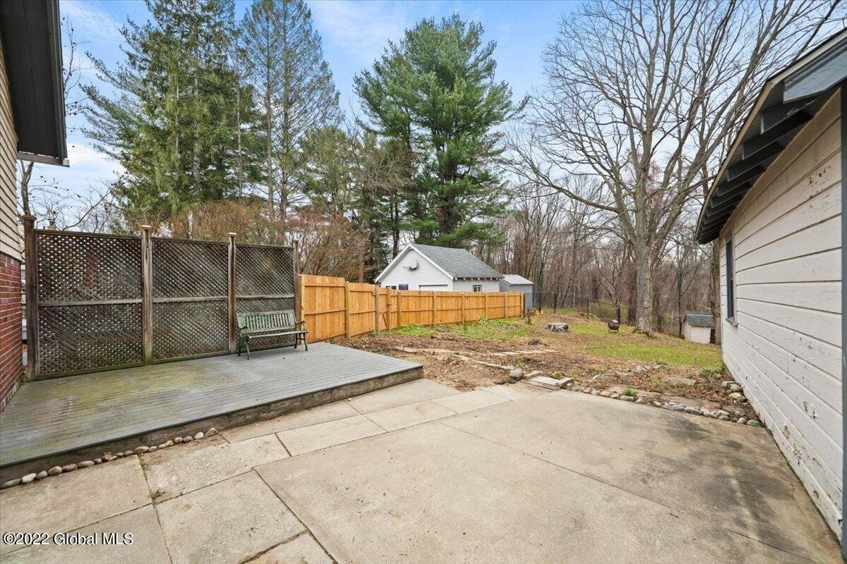 Kenwood Ave, Delmar, NY 12054