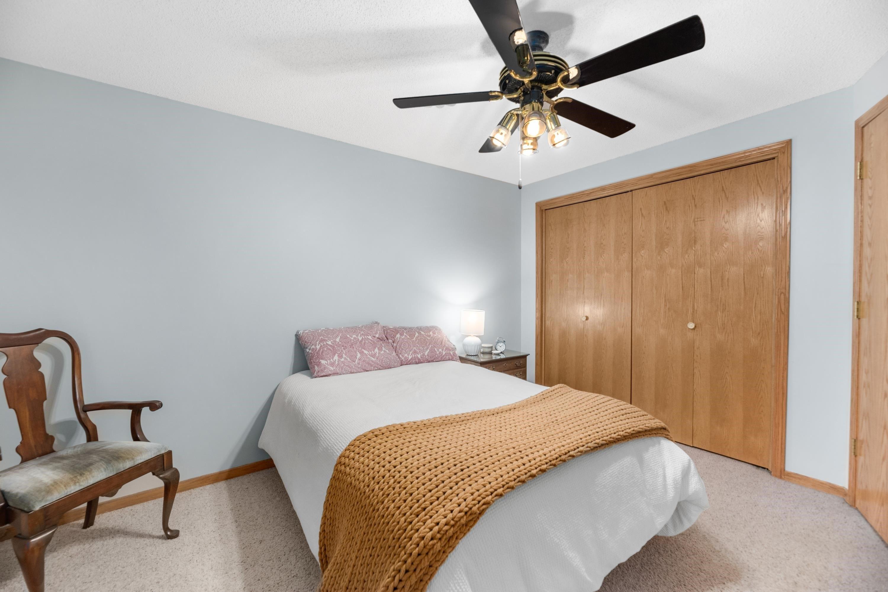 N Hedgerow St, Bel Aire, KS 67220