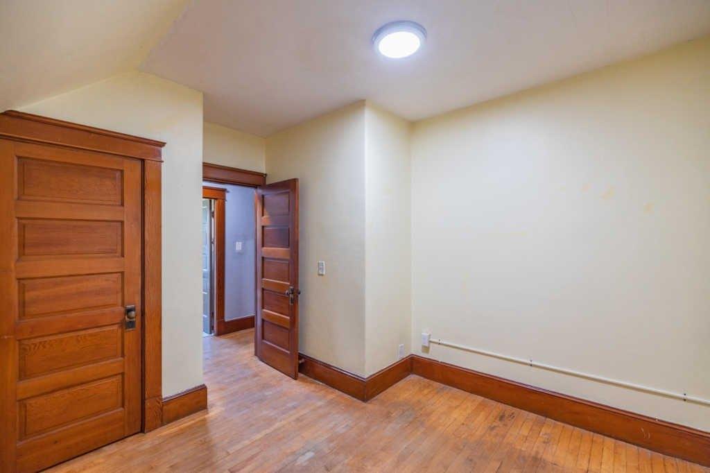 Bean St, Madison, ME 04950