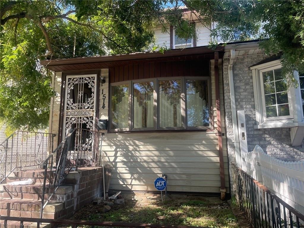 E 51st St, Brooklyn, NY 11234