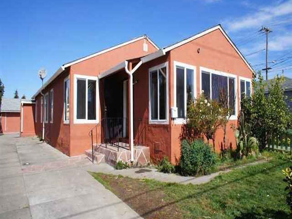 100th Ave, Oakland, CA 94603