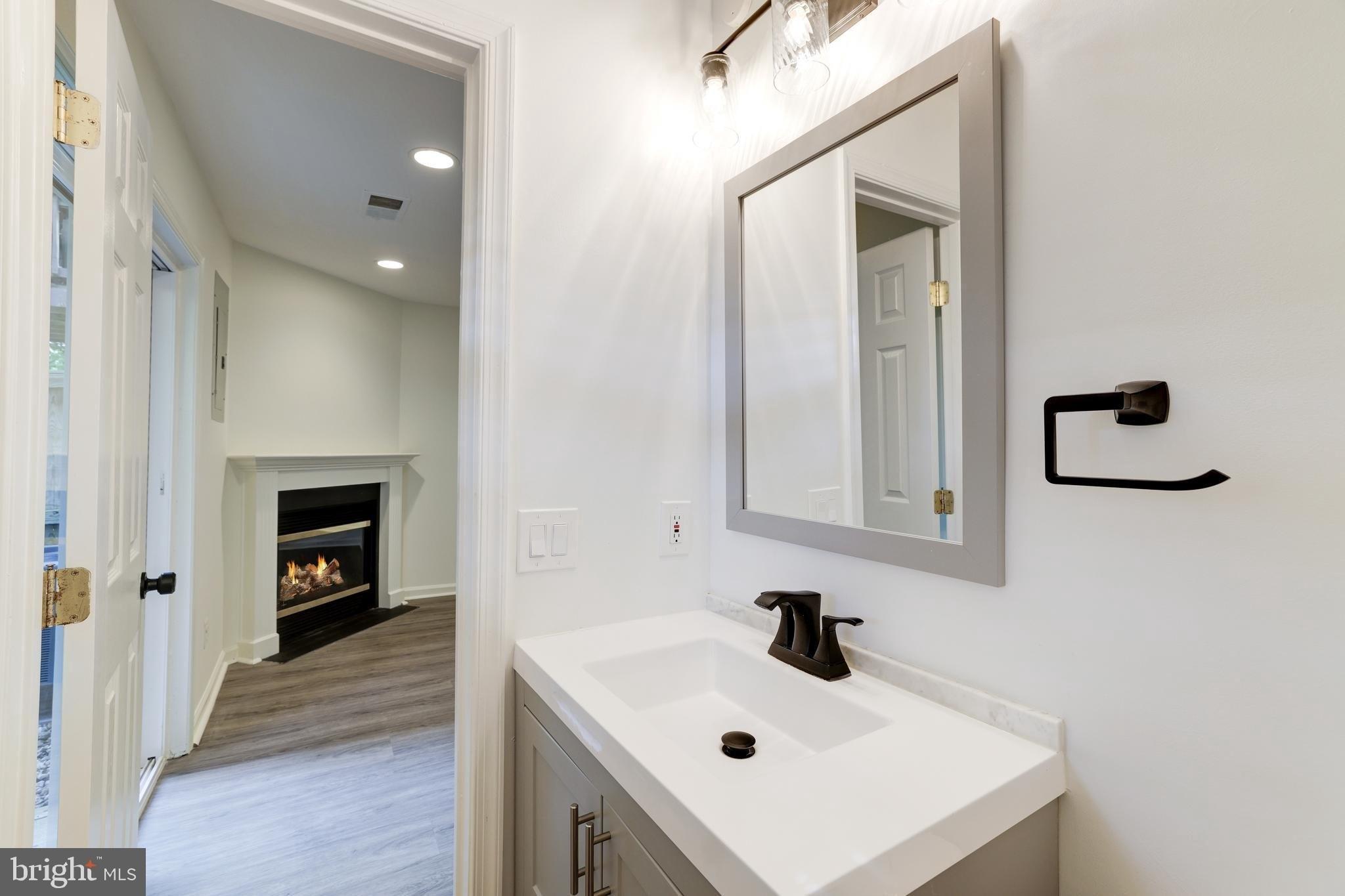 W Glebe Rd, Alexandria, VA 22305
