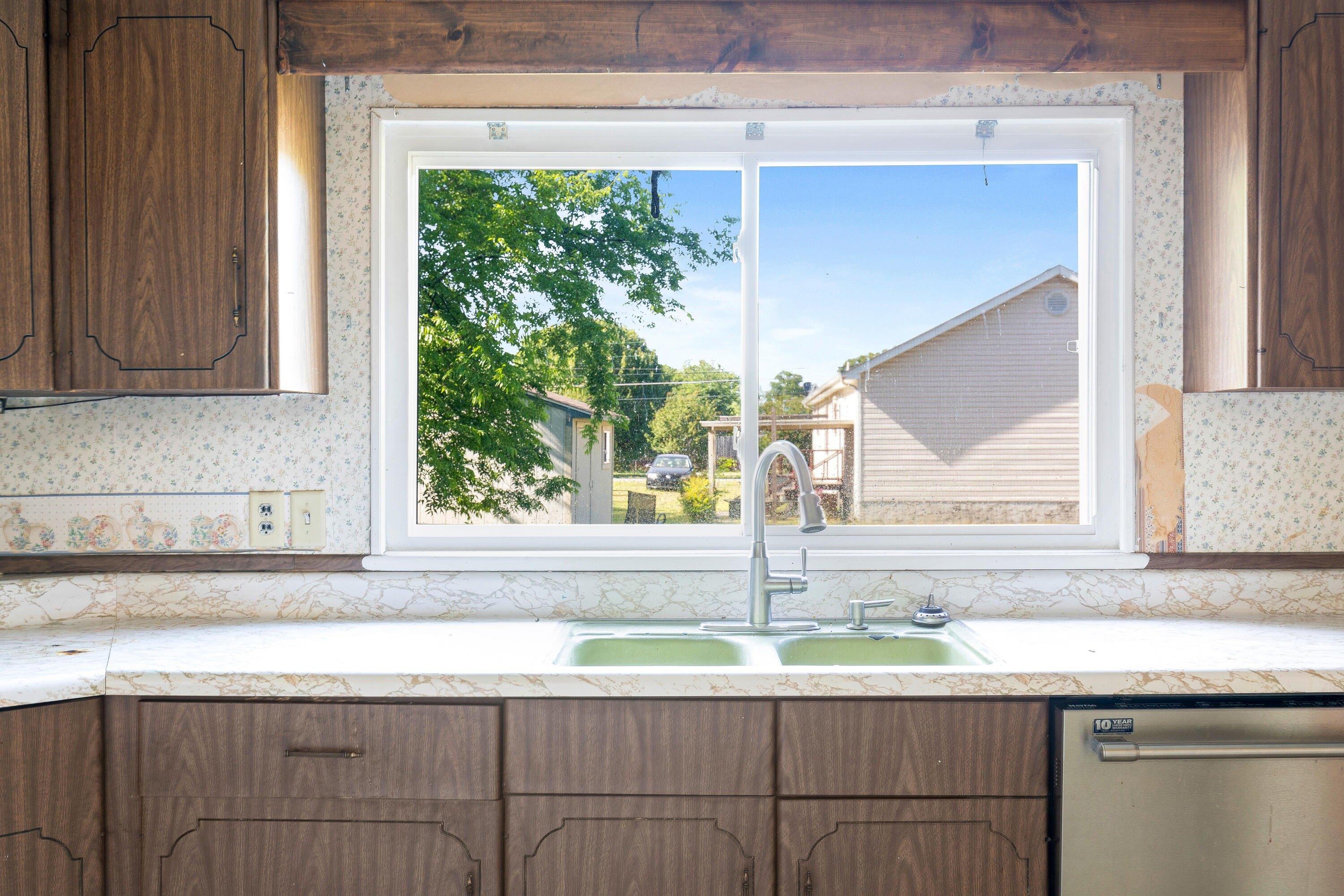 Prater Rd, Rossville, GA 30741